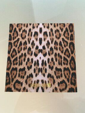 BNWT JUST CAVALLI EYEWEAR CLEANING CLOTH SQUARE SIGNATURE LEOPARD PRINT